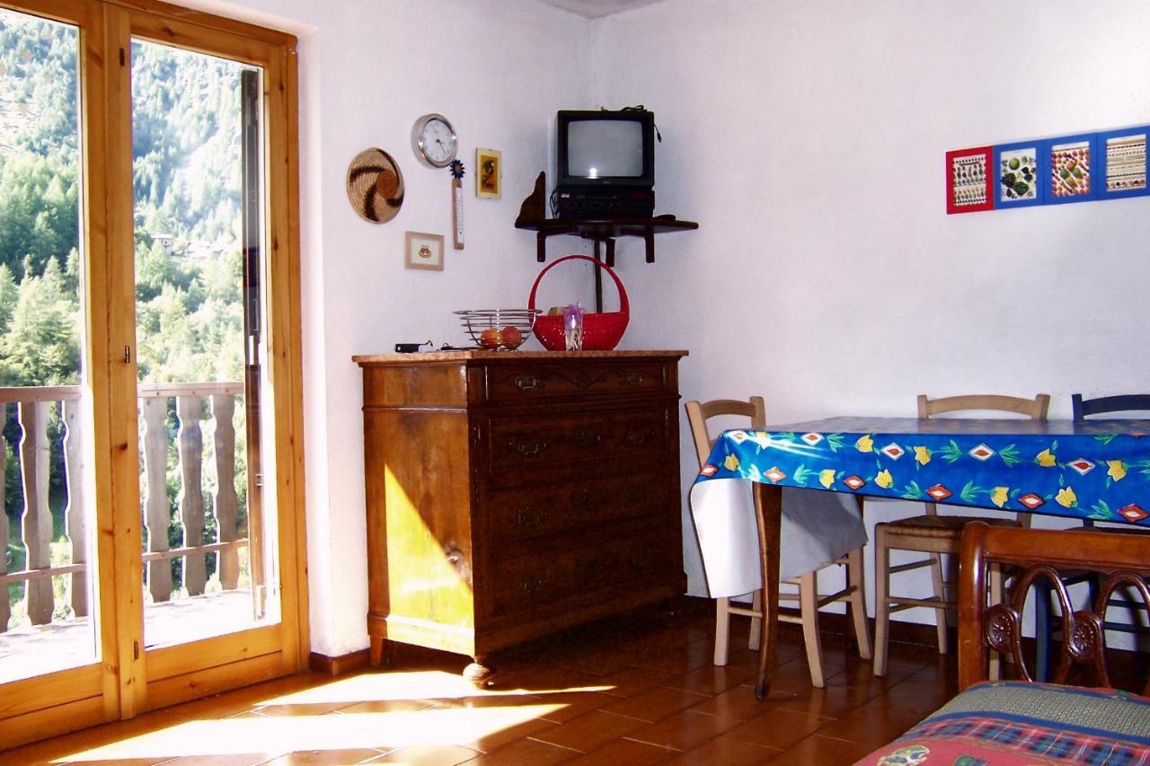 Valtournenche Appartamento Comodo Alle Piste Singlin Exterior photo